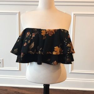 Off the shoulder floral ruffled crop top